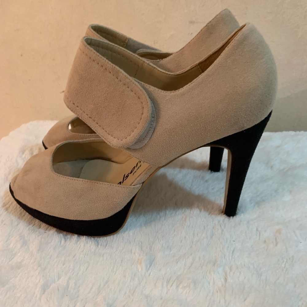 Olsenhaus Pure Vegan Platform Heels - Picture 2 of 8
